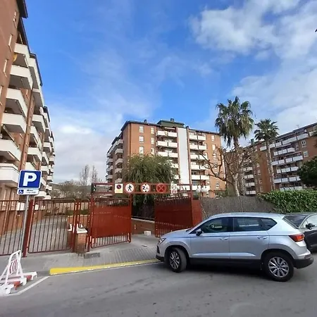 Appartement Near The And Port Marina Of Premia *